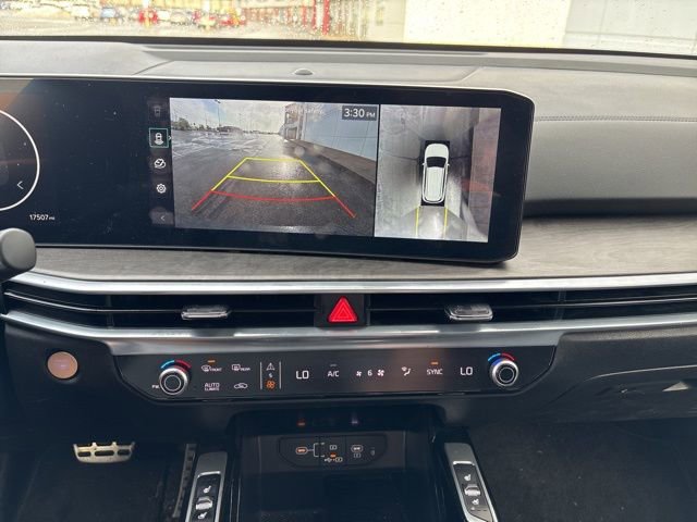 Certified 2024 Kia Sorento SX Prestige image 16