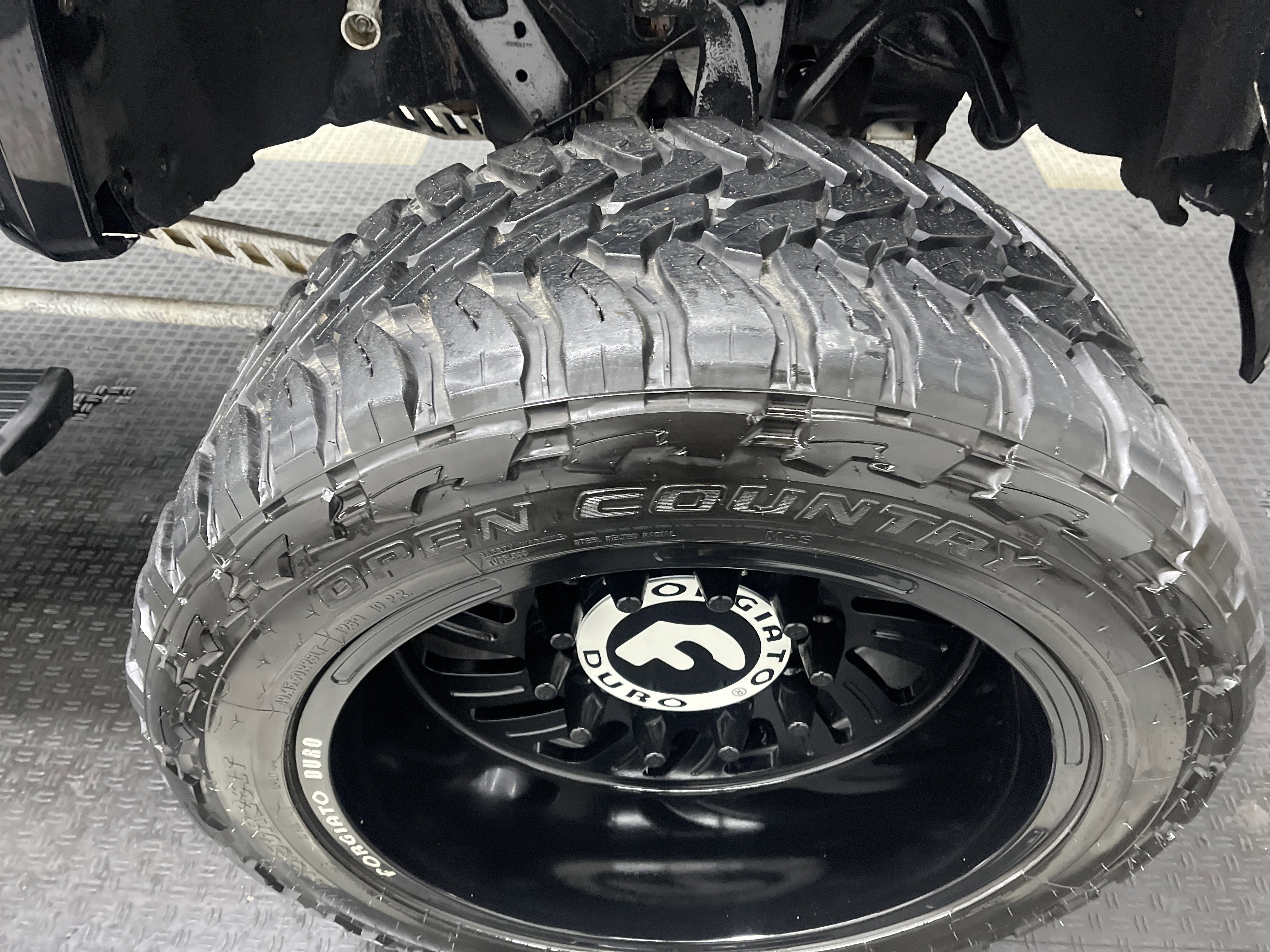 Used 2015 GMC Sierra 3500 Denali w/ Duramax Plus Package image 26