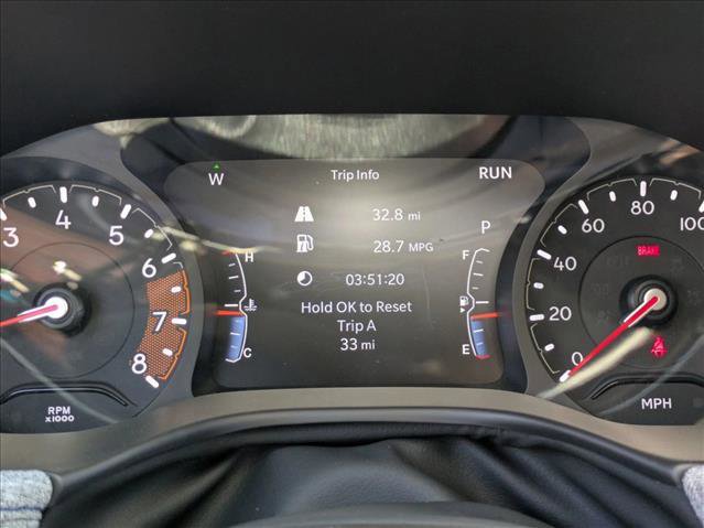 New 2025 Jeep Compass Latitude image 10