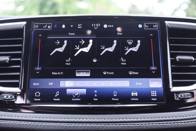 Used 2022 Chrysler Pacifica Touring-L w/ Uconnect Theater Family Group FWD image 44