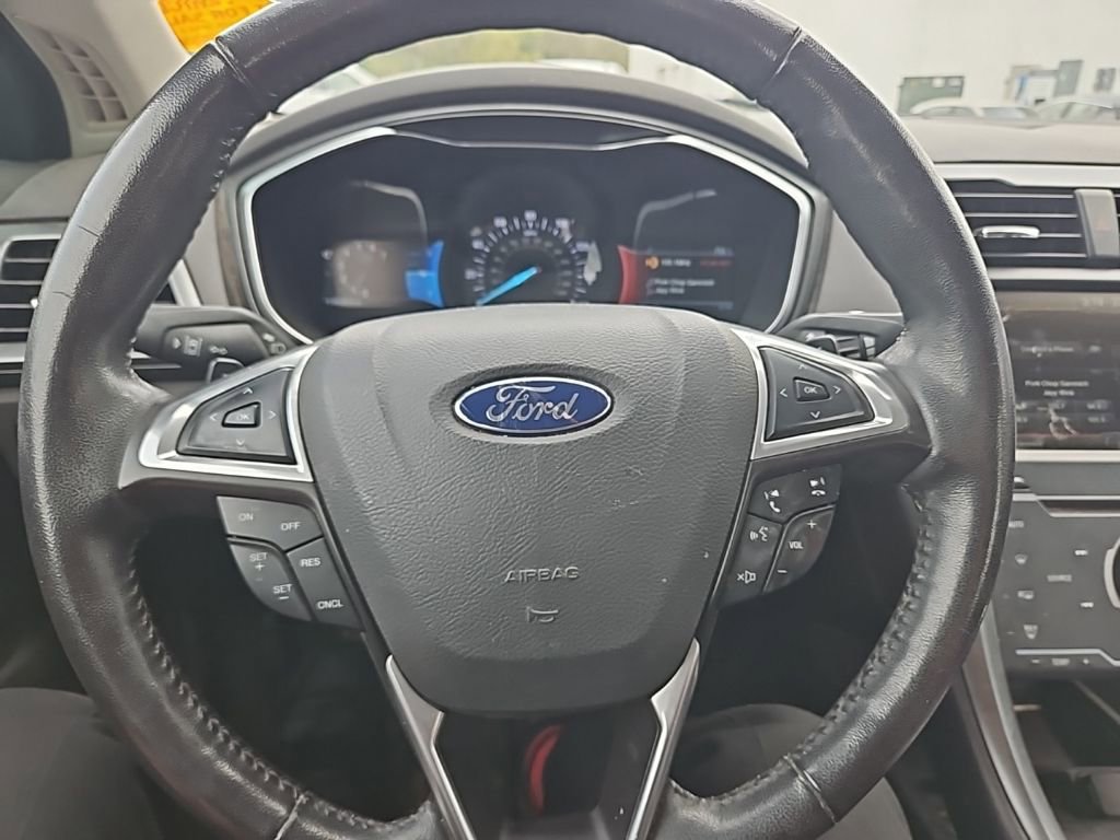 Used 2013 Ford Fusion Titanium w/ Titanium Driver Assist Pkg FWD image 13