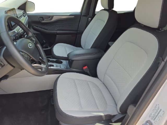 Used 2023 Ford Escape Active AWD/4WD image 36