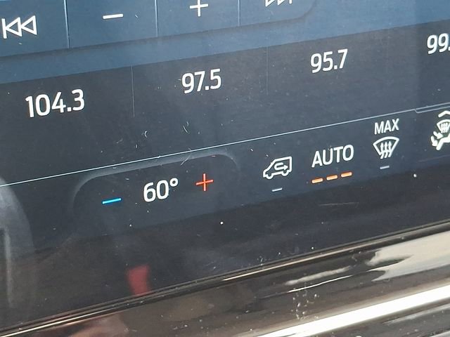 Used 2024 Ford Transit 350 XLT image 18