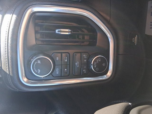 Used 2019 Chevrolet Silverado 1500 LT w/ All-Star Edition AWD/4WD image 17