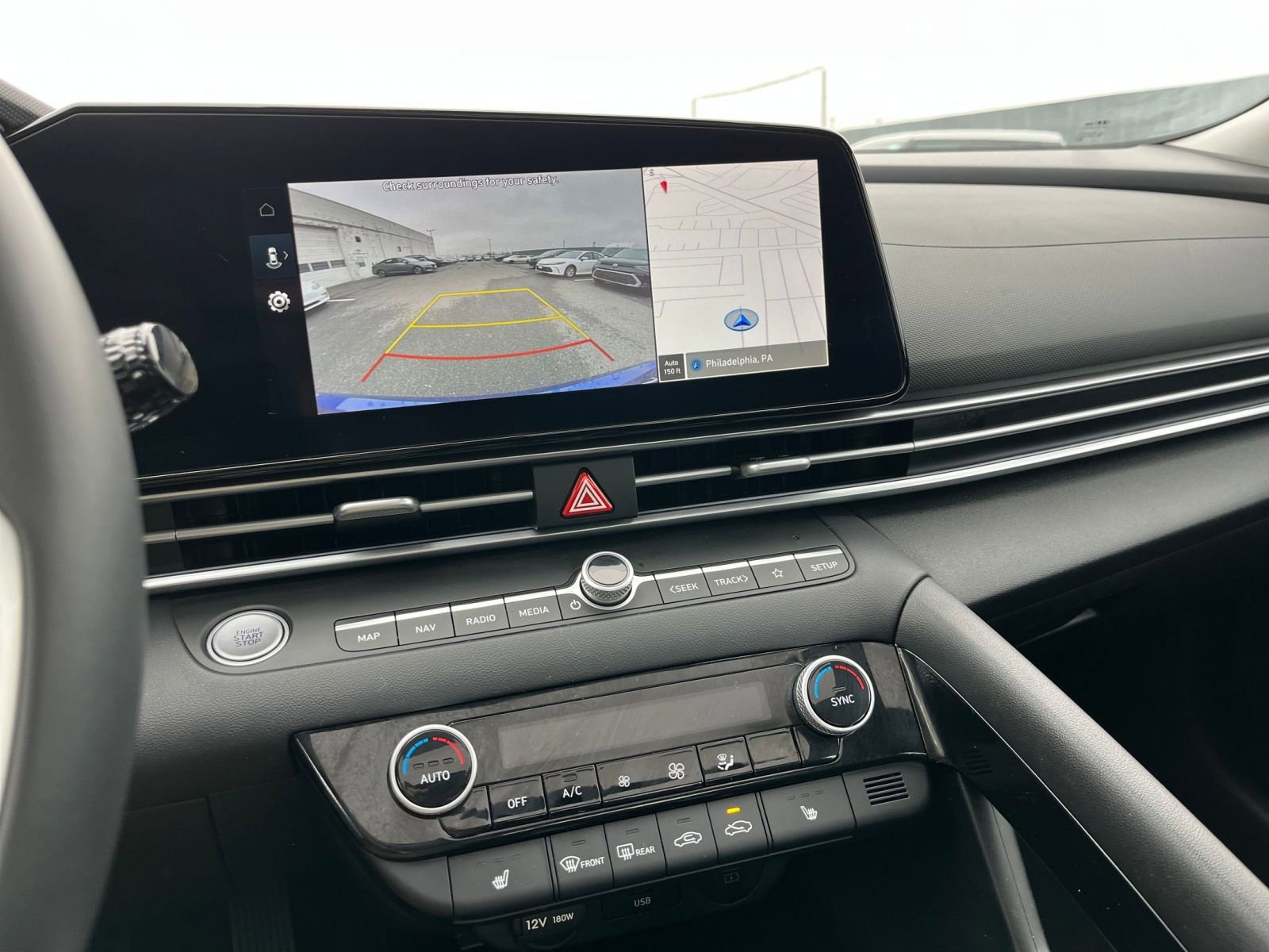 Used 2025 Hyundai Elantra SEL image 20