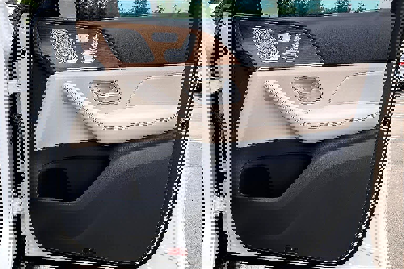 Used 2020 Mercedes-Benz GLE 350 image 23