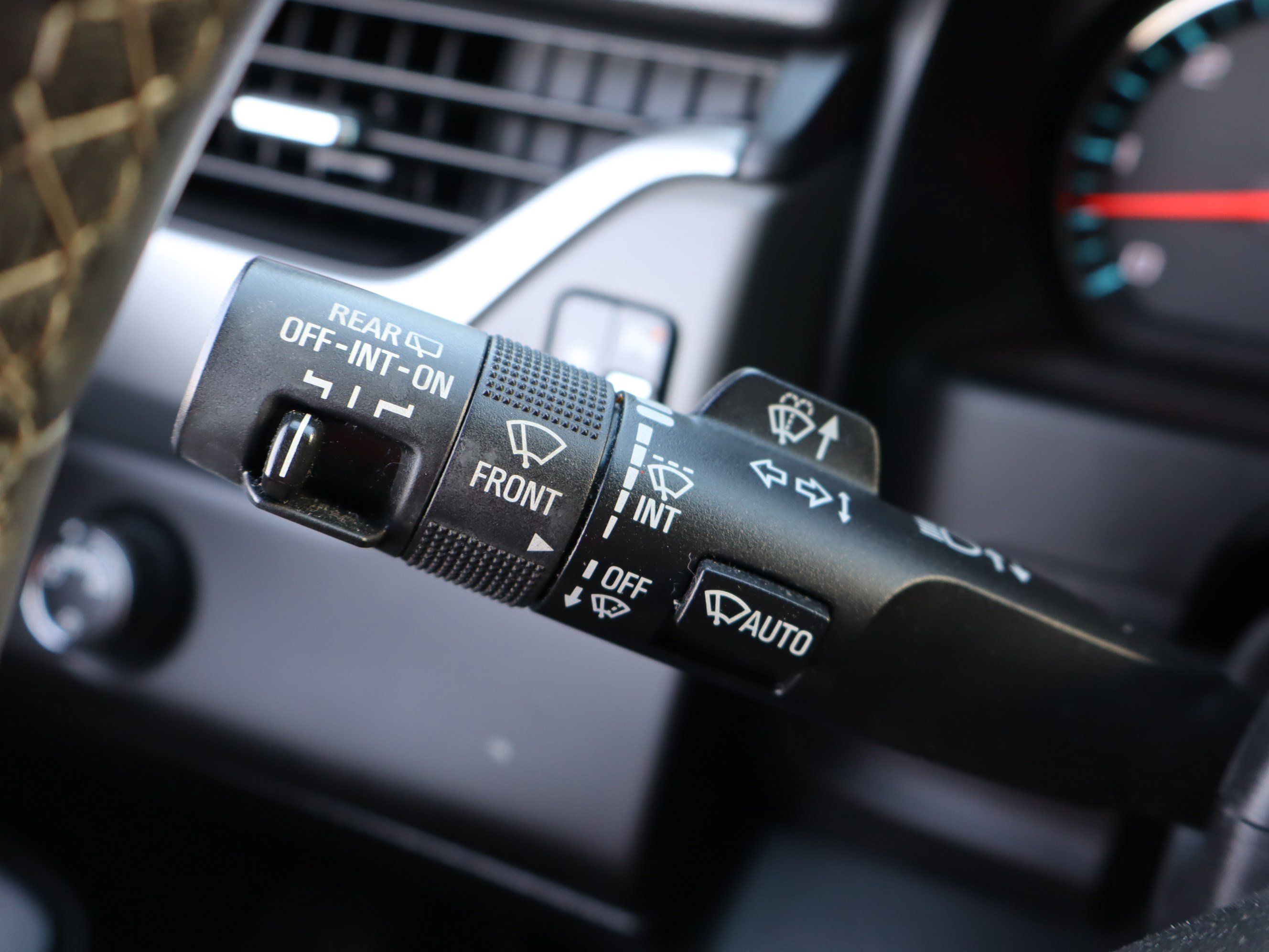 Used 2016 Chevrolet Tahoe LT RWD image 22