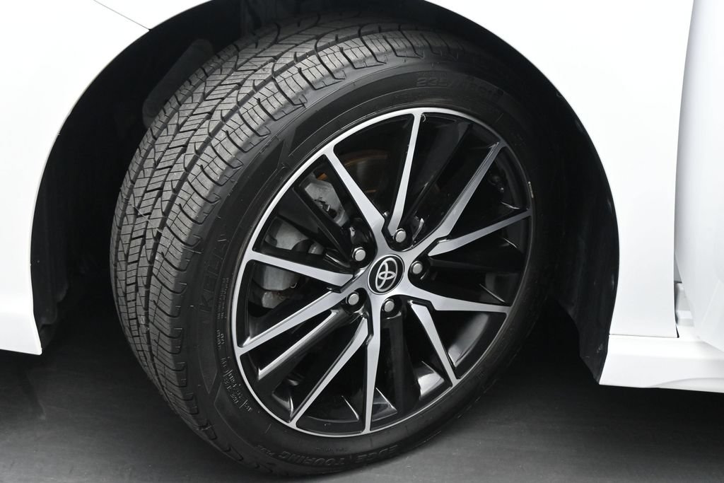 Used 2024 Toyota Camry SE FWD image 21