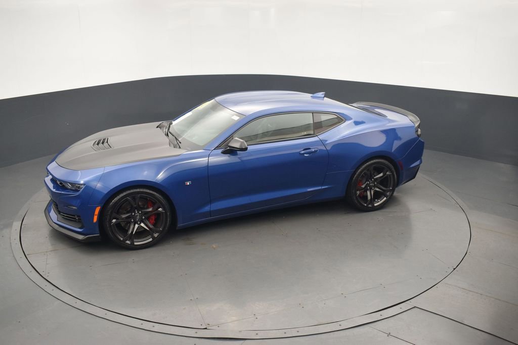 Used 2021 Chevrolet Camaro SS image 31