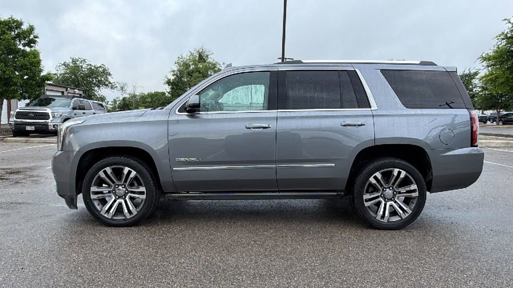 Used 2019 GMC Yukon Denali w/ Denali Ultimate Package AWD/4WD image 10