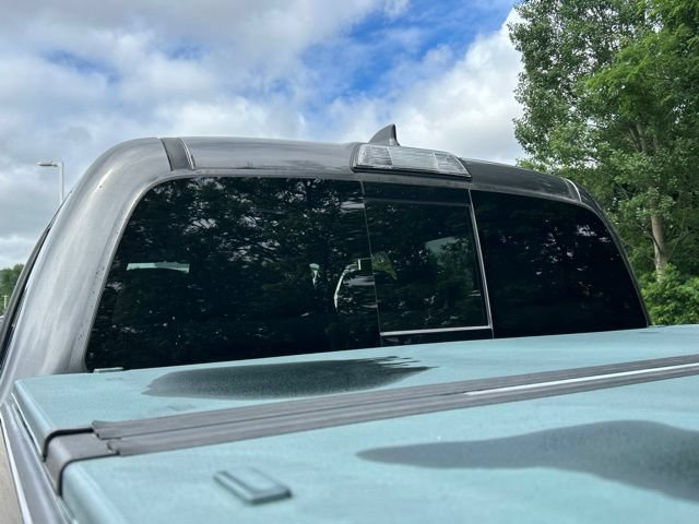 Used 2017 Toyota Tacoma TRD Sport w/ Tow Package (A/T) AWD/4WD image 17