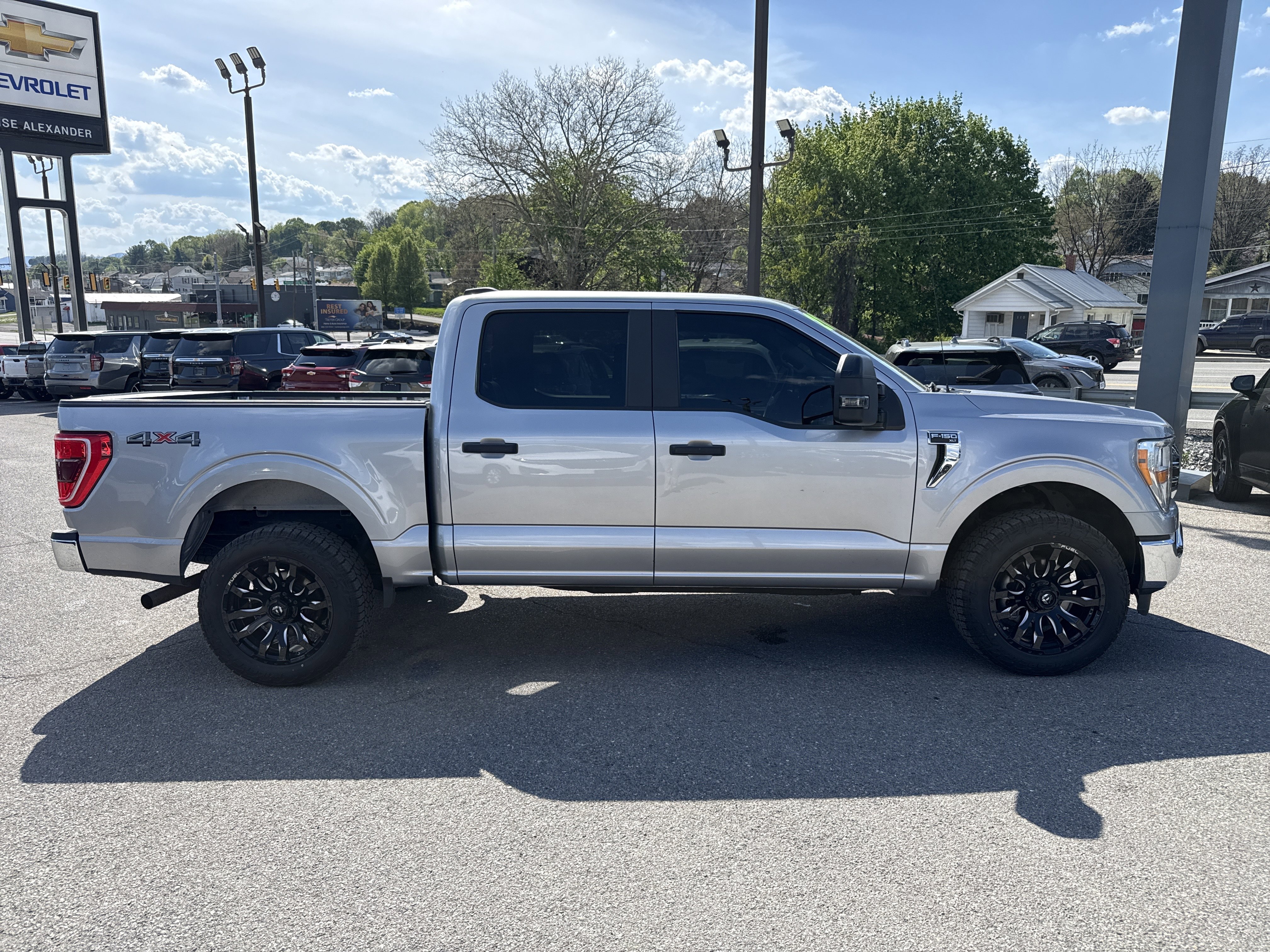 Used 2021 Ford F150 XLT AWD/4WD image 2