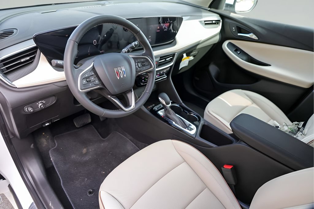 Used 2025 Buick Encore GX Avenir w/ Avenir Technology Package FWD image 8