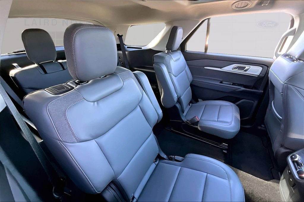 New 2026 Ford Explorer Active w/ Active Comfort Package image 11
