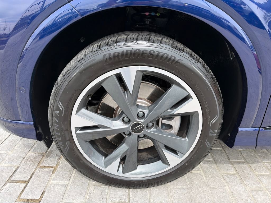 Used 2024 Audi Q4 e-tron Premium Plus w/ Premium Plus image 19