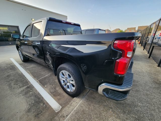 Used 2024 Chevrolet Silverado 1500 LTZ w/ Z71 Off-Road Package AWD/4WD video 3