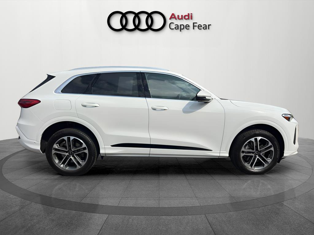 Certified 2025 Audi Q5 Premium w/ Convenience Package image 6