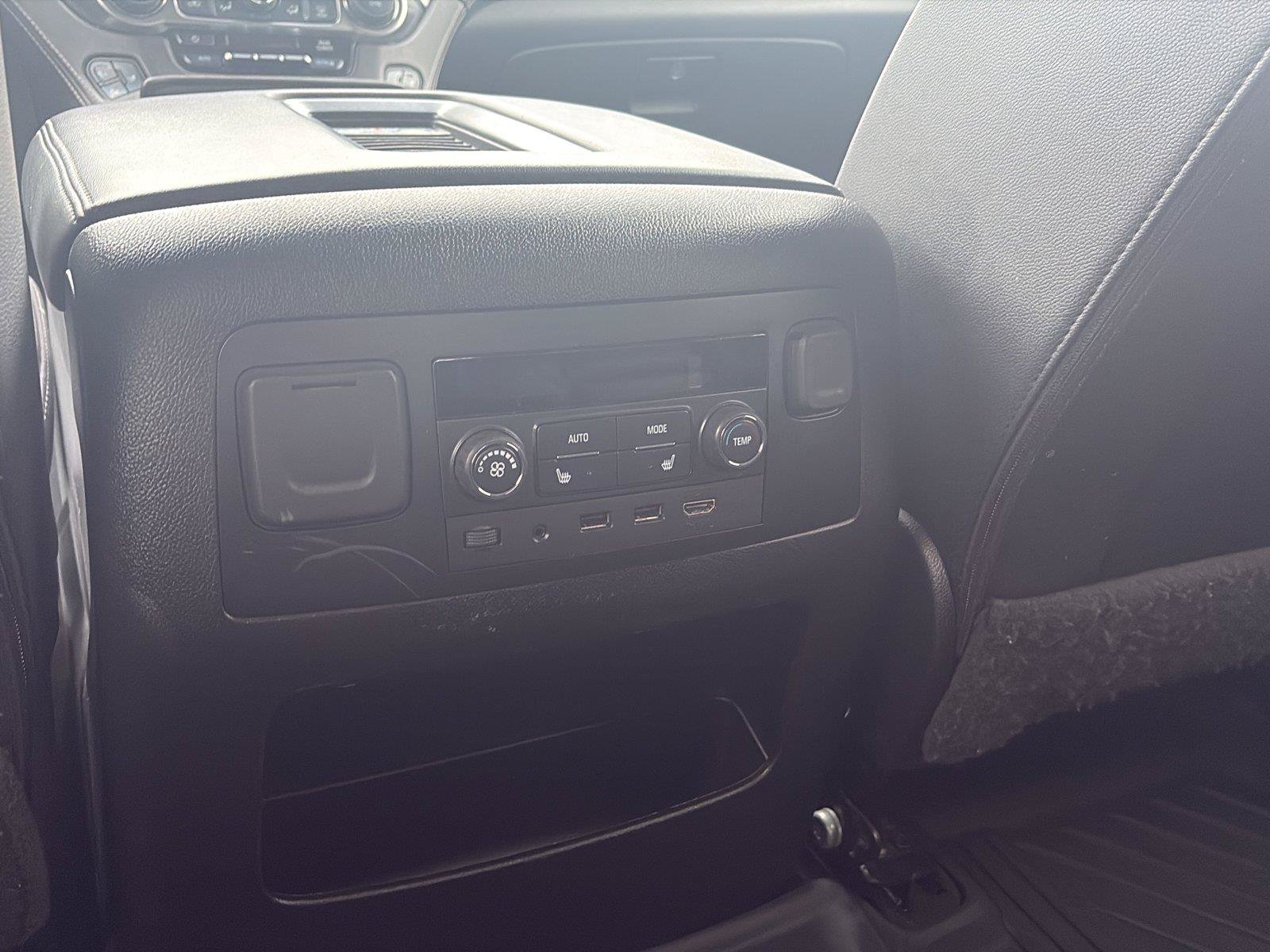 Used 2018 Chevrolet Tahoe Premier AWD/4WD image 21