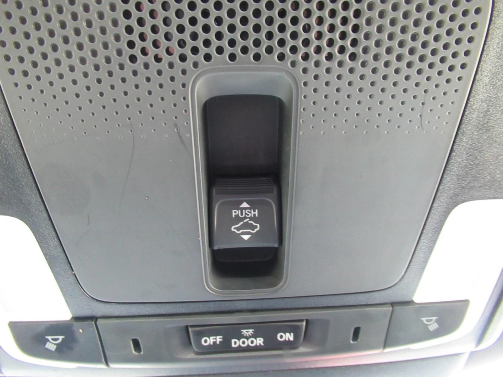 Used 2025 Honda CR-V Sport-L image 31