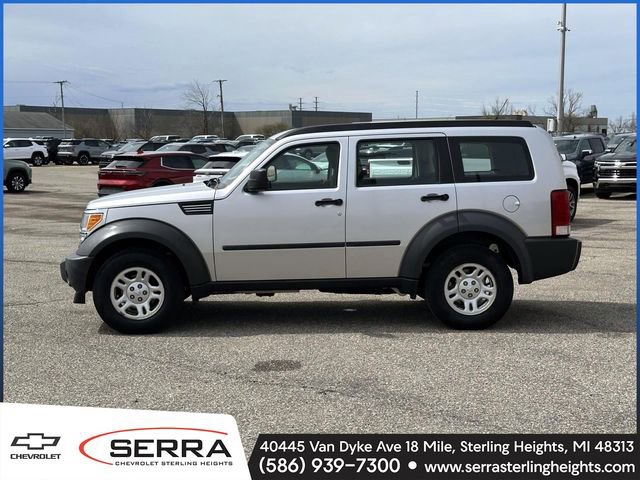 Used 2008 Dodge Nitro SXT image 2