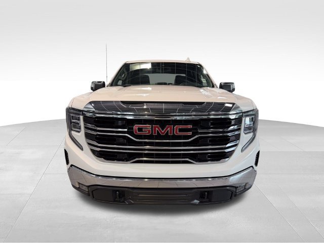 Used 2025 GMC Sierra 1500 SLT AWD/4WD image 2