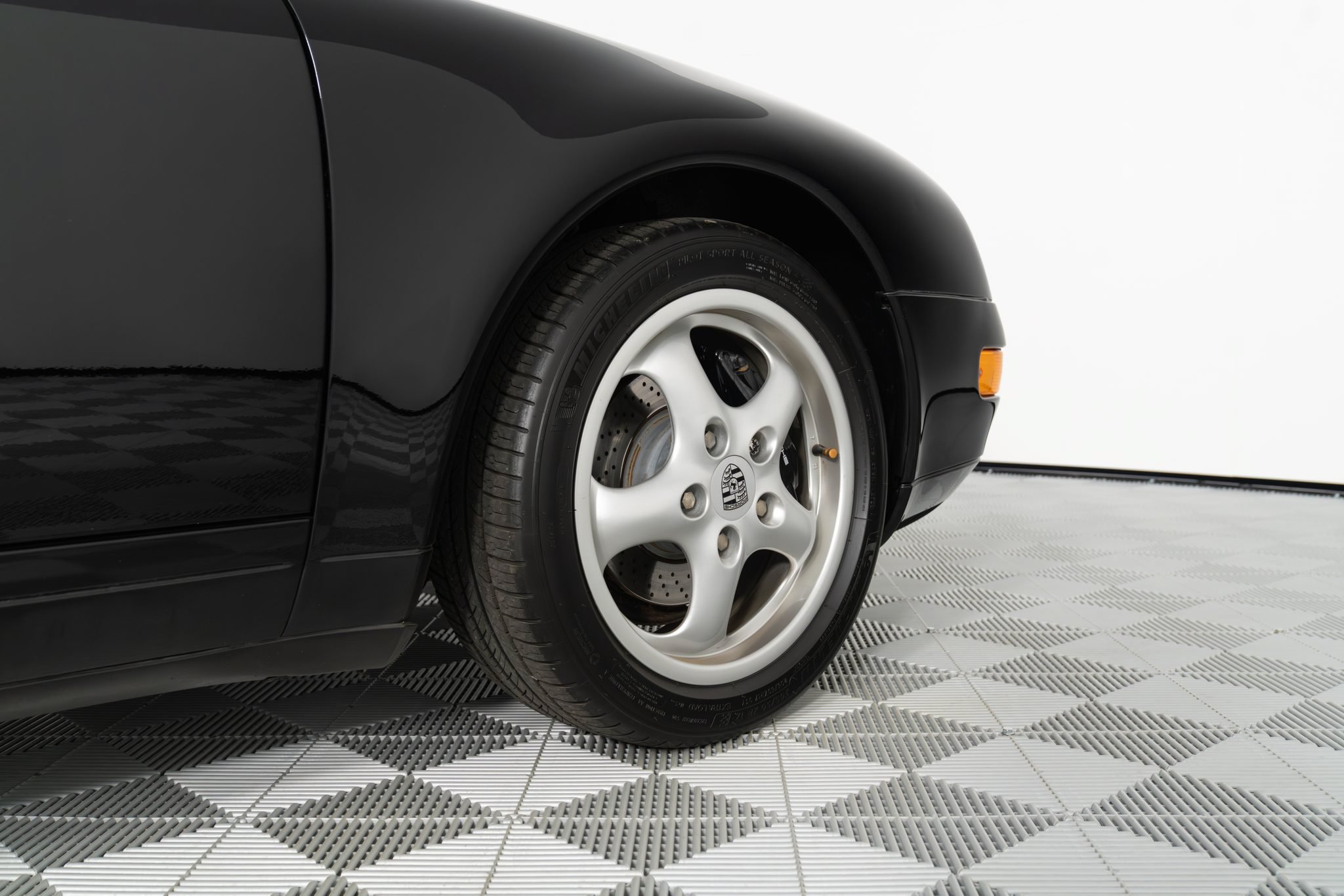 Used 1996 Porsche 911 Carrera RWD image 25