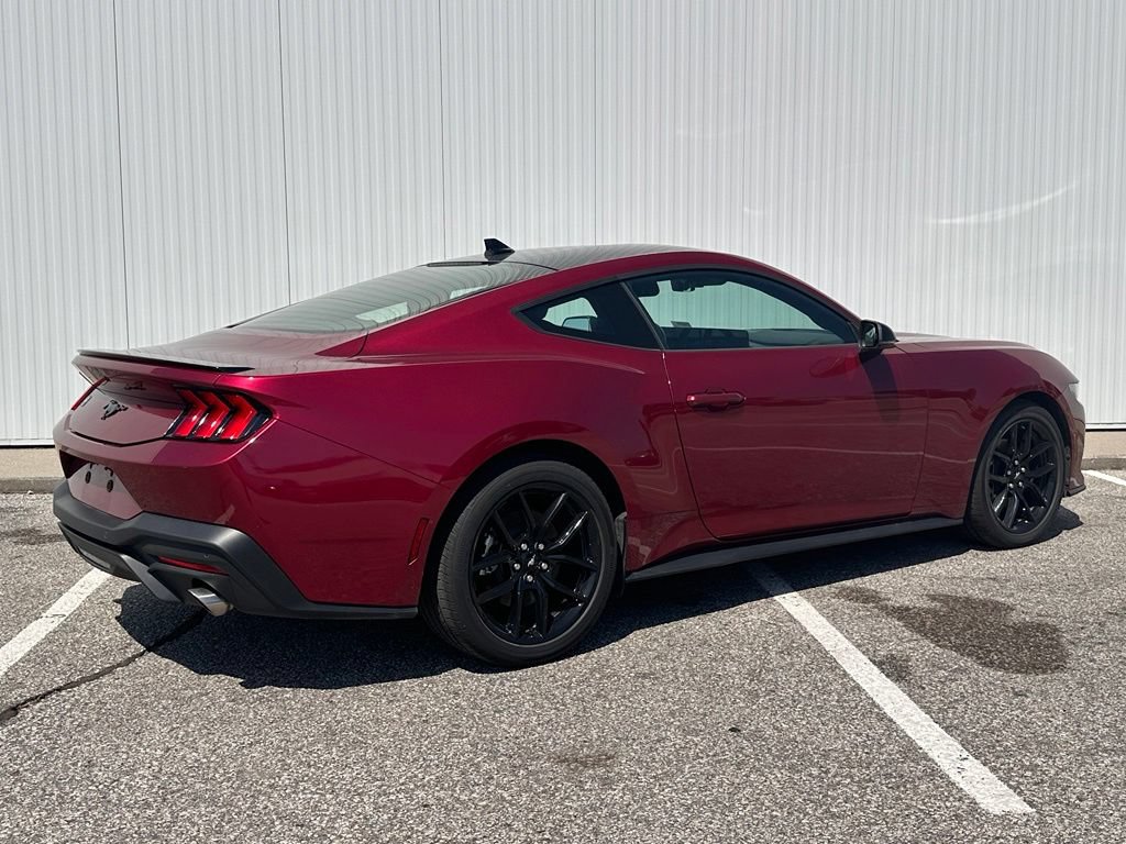 Used 2025 Ford Mustang Premium RWD image 7