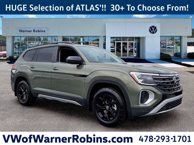 New 2026 Volkswagen Atlas Peak Edition AWD/4WD image 1