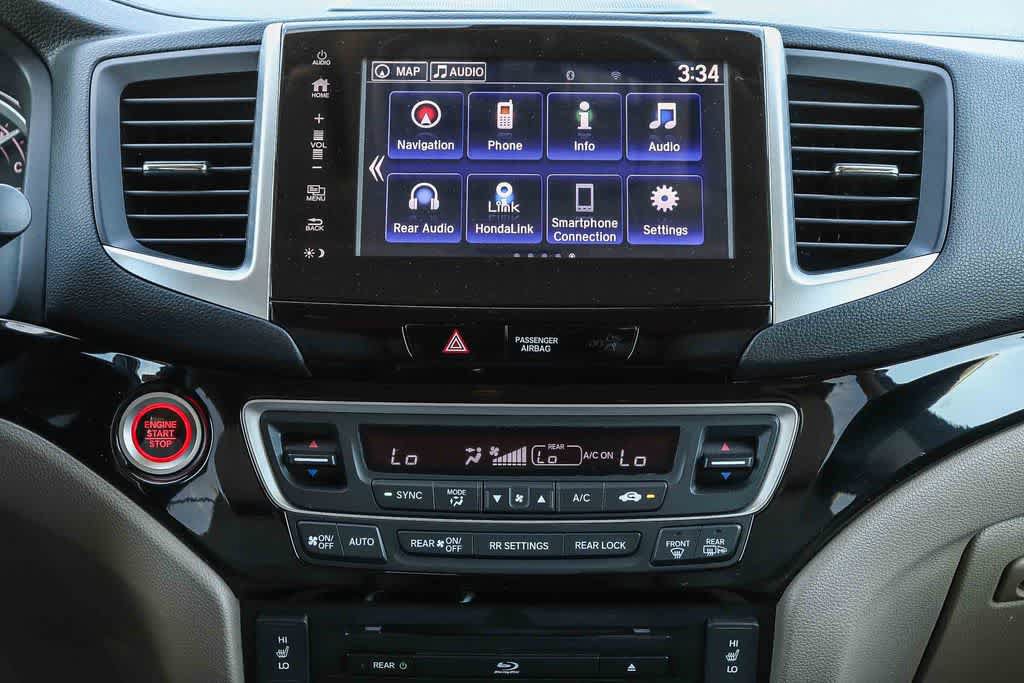 Used 2017 Honda Pilot Touring image 13