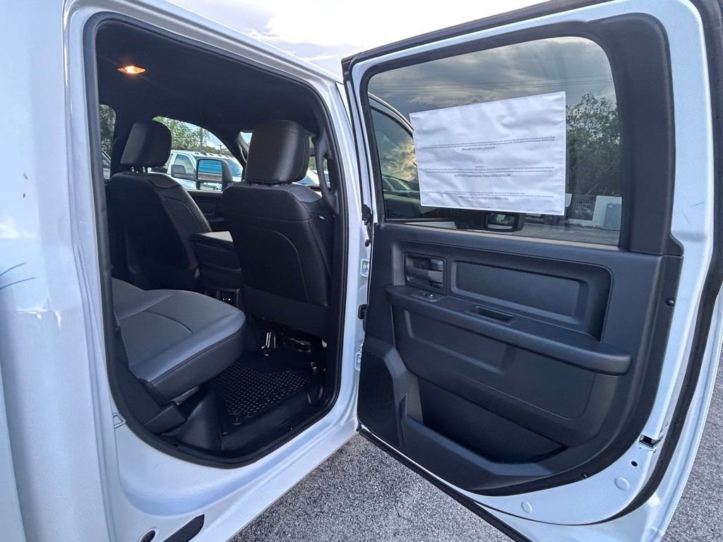 New 2026 RAM 3500 Tradesman w/ Chrome Appearance Group image 35