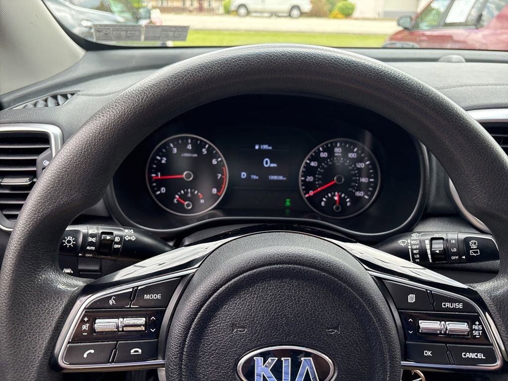 Used 2021 Kia Sportage LX AWD/4WD image 19