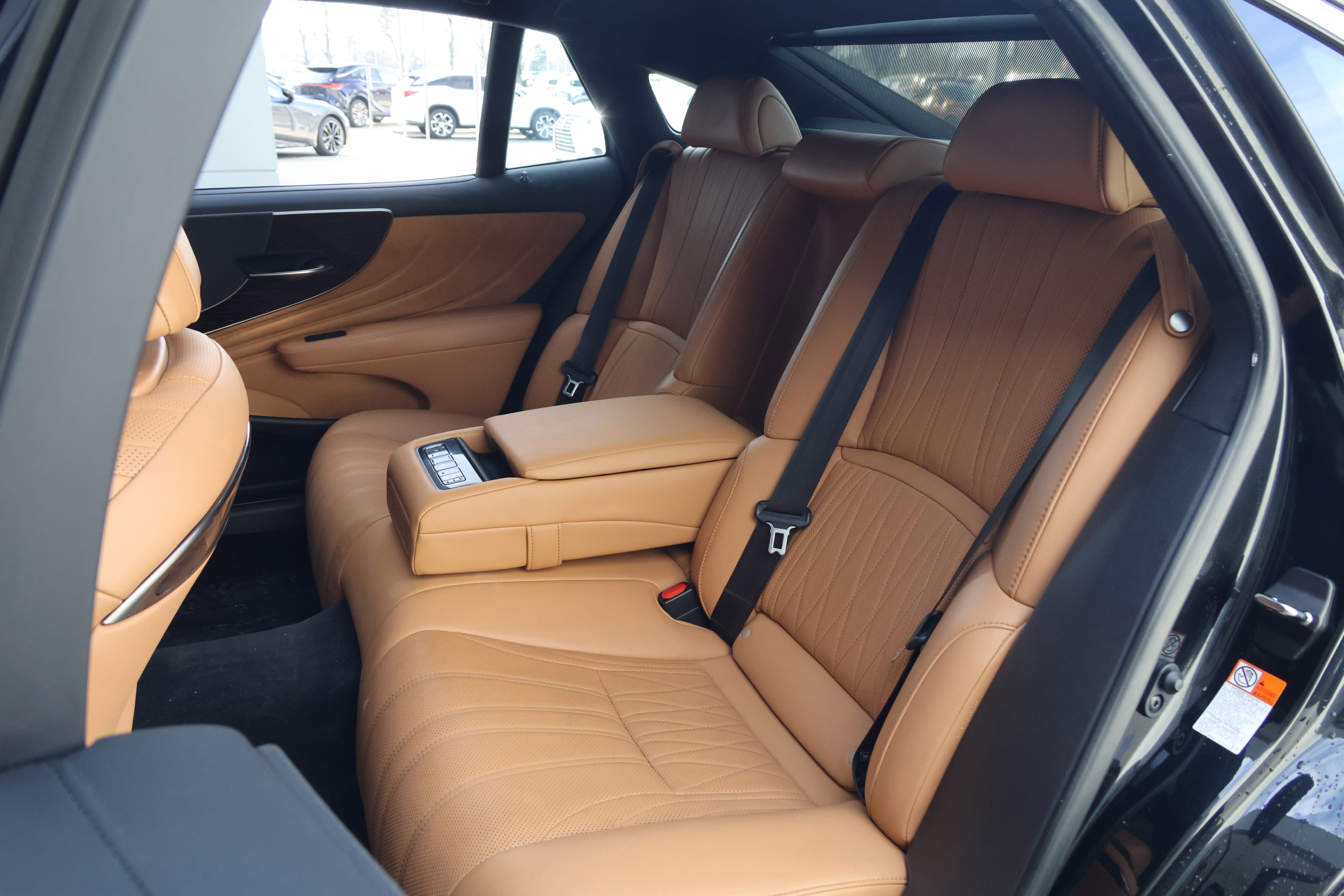 Certified 2023 Lexus LS 500 AWD w/ Interior Upgrade Package image 33