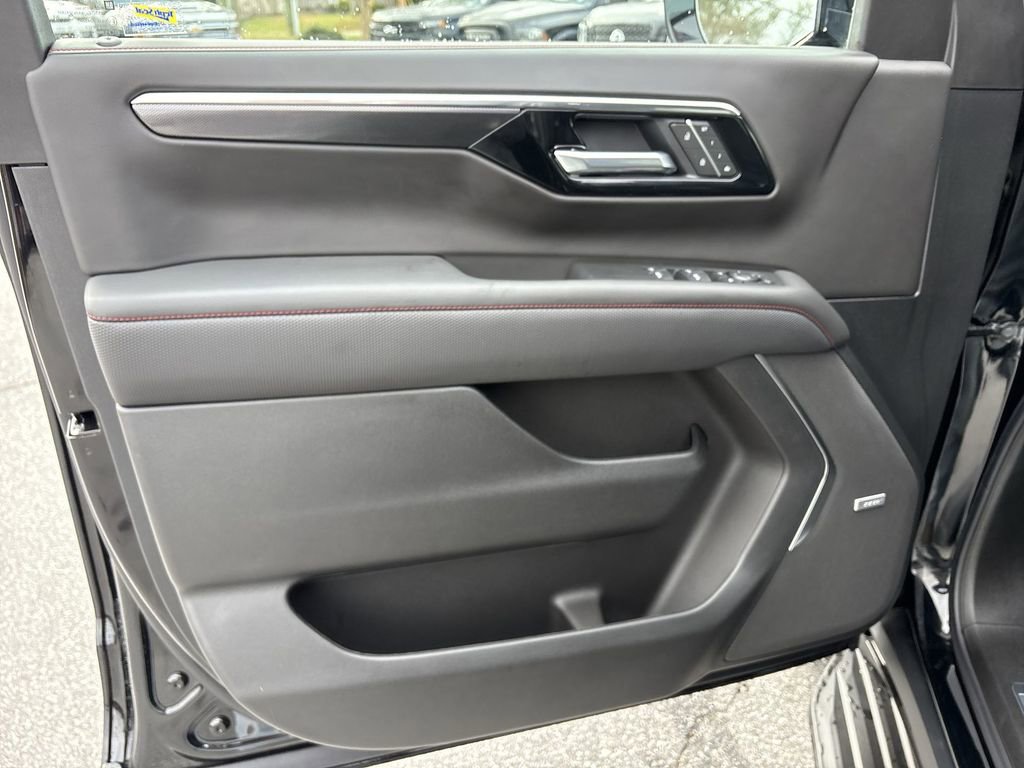 Certified 2025 Chevrolet Tahoe RST w/ Comfort Package image 24