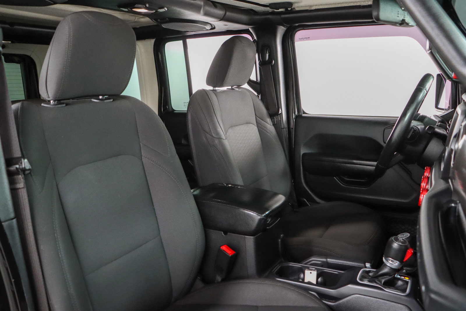 Used 2018 Jeep Wrangler Unlimited Sport S image 27