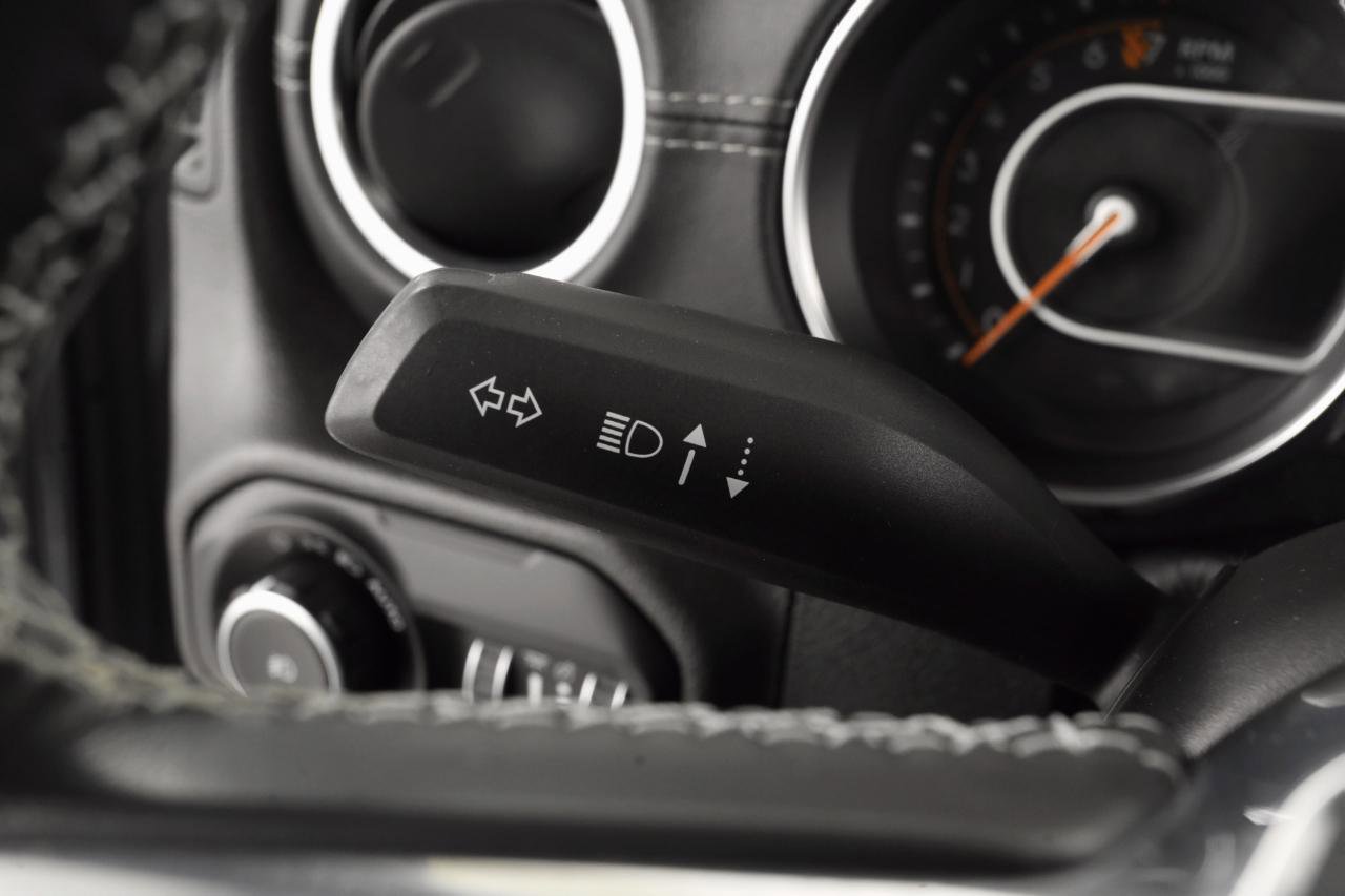 Used 2021 Jeep Wrangler Unlimited Sahara w/ Uconnect 4C Nav & Sound Group image 28