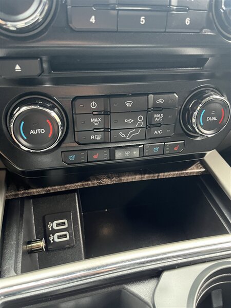 Used 2017 Ford F250 Lariat w/ Lariat Ultimate Package AWD/4WD image 18