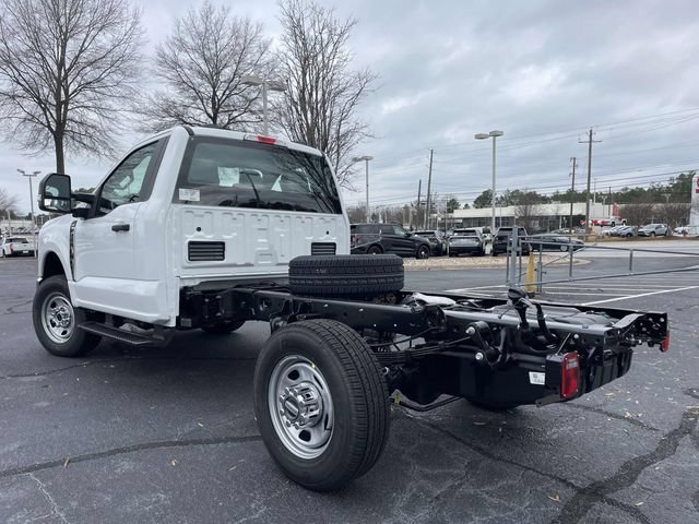 New 2026 Ford F350 XL w/ XL Chrome Package RWD image 25