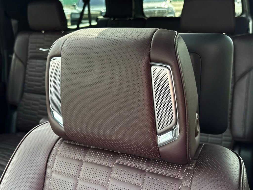 Used 2024 Cadillac Escalade ESV Sport Platinum w/ Heavy-Duty Trailer Package image 14