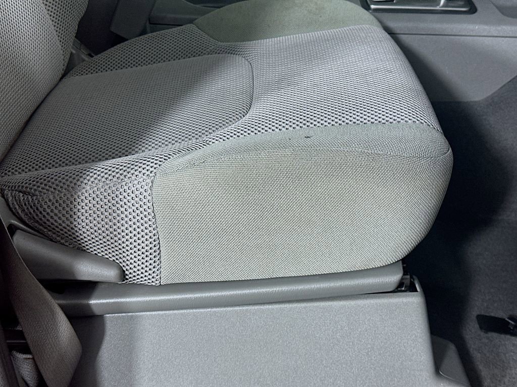 Used 2019 Nissan Frontier SV image 23