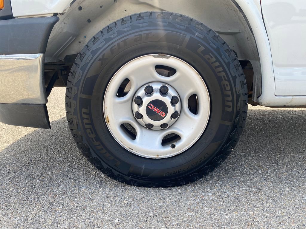 Used 2018 GMC Savana 2500 w/ Driver Convenience Package image 26