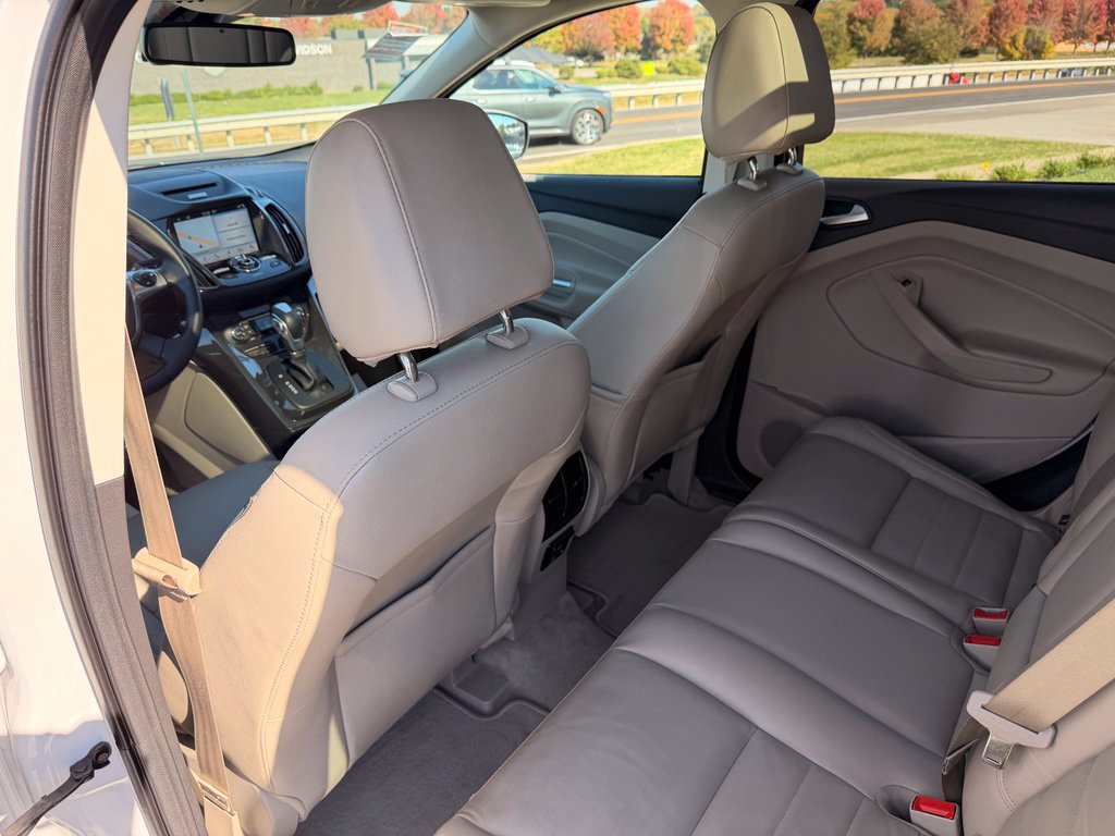 Used 2016 Ford Escape Titanium AWD/4WD image 31