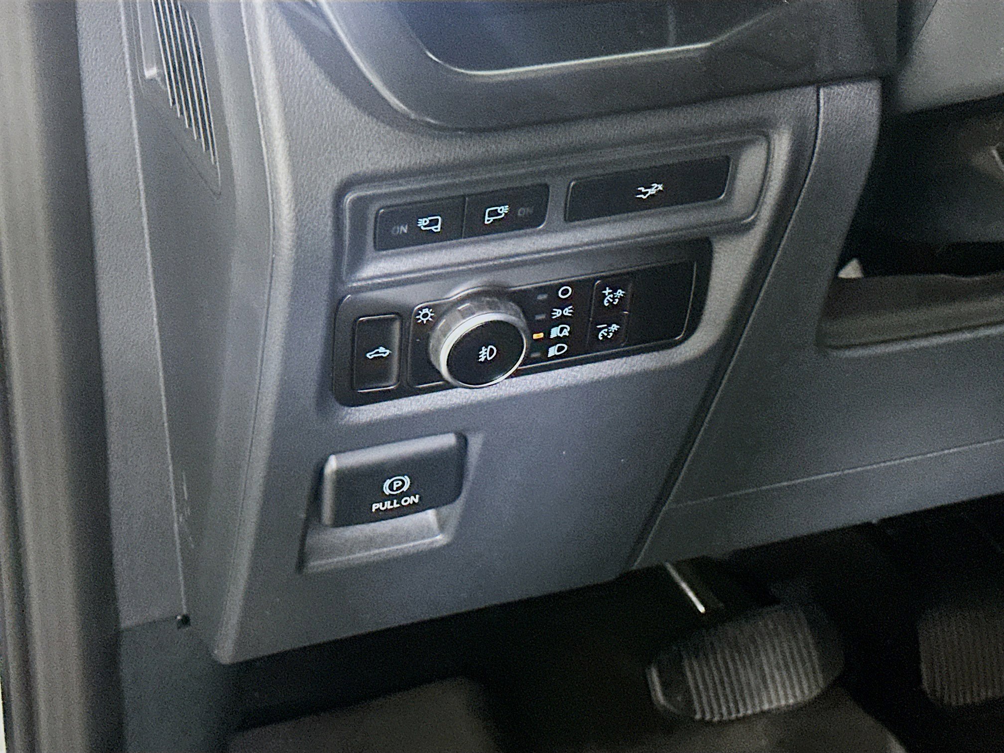 Used 2023 Ford F150 XLT w/ Equipment Group 302A High image 17