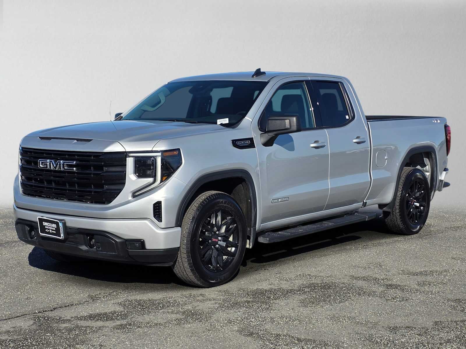 Certified 2022 GMC Sierra 1500 Elevation w/ LPO, Elevation Black Package AWD/4WD image 7