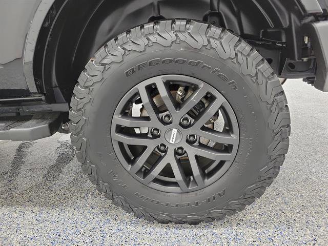Used 2023 Ford Bronco Outer Banks image 5