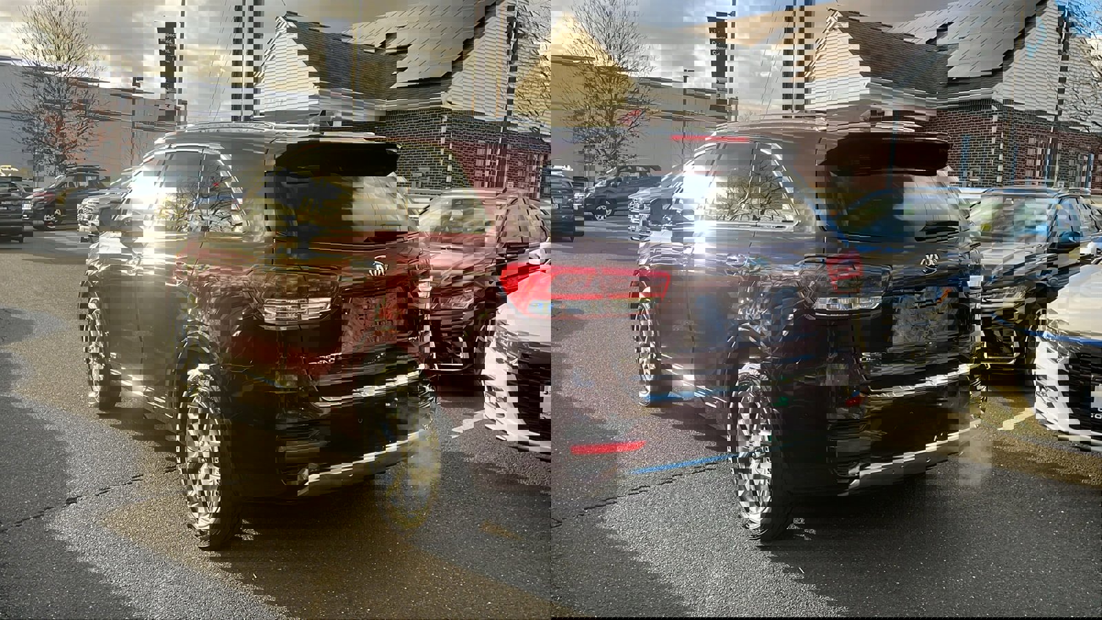 Used 2017 Kia Sorento SX image 5