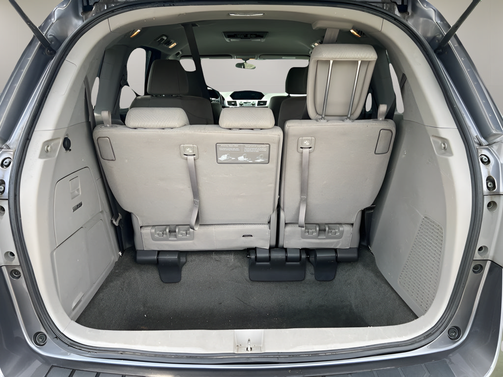Used 2016 Honda Odyssey SE image 10