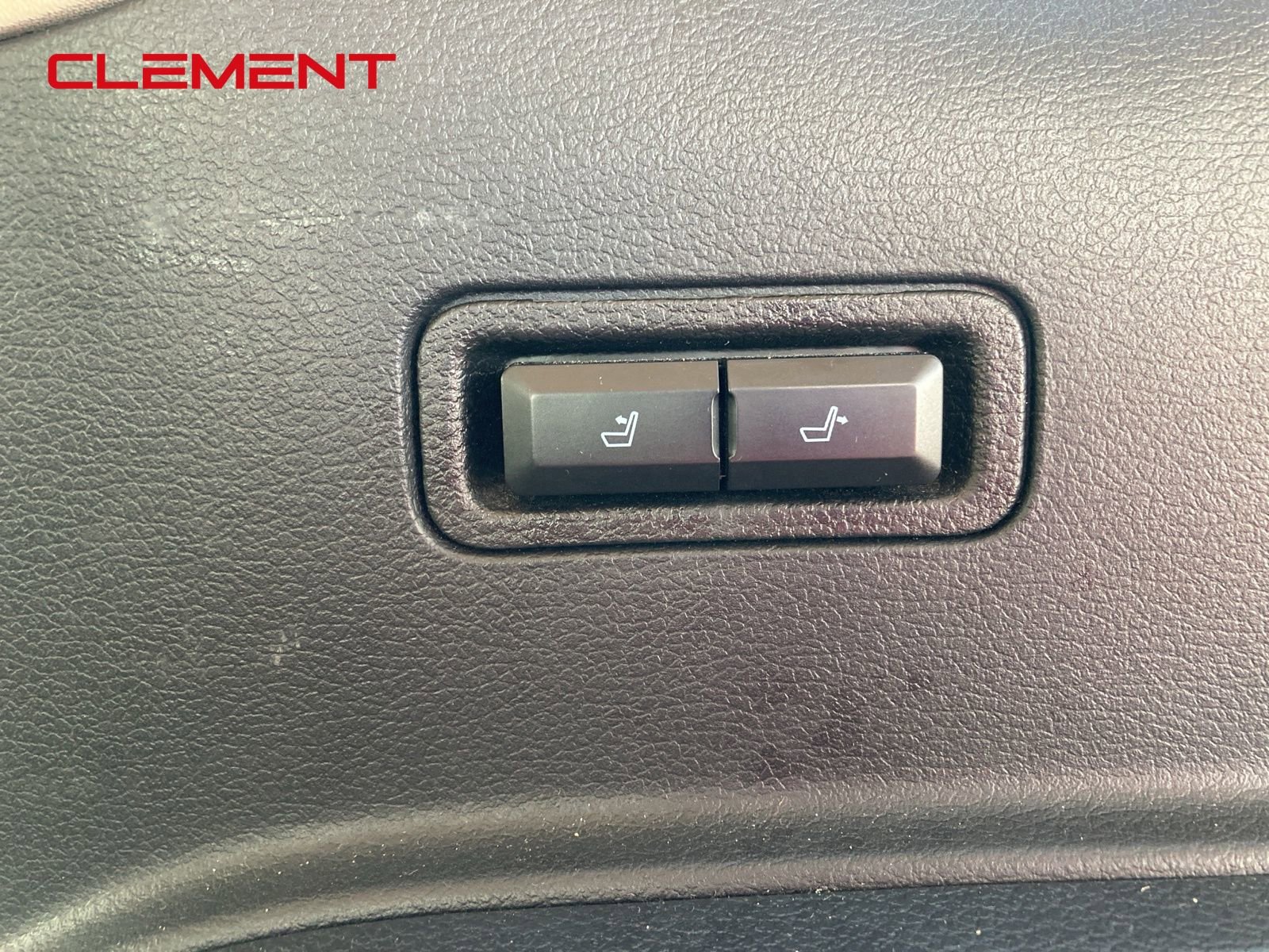 Used 2024 Ford Expedition Limited image 36