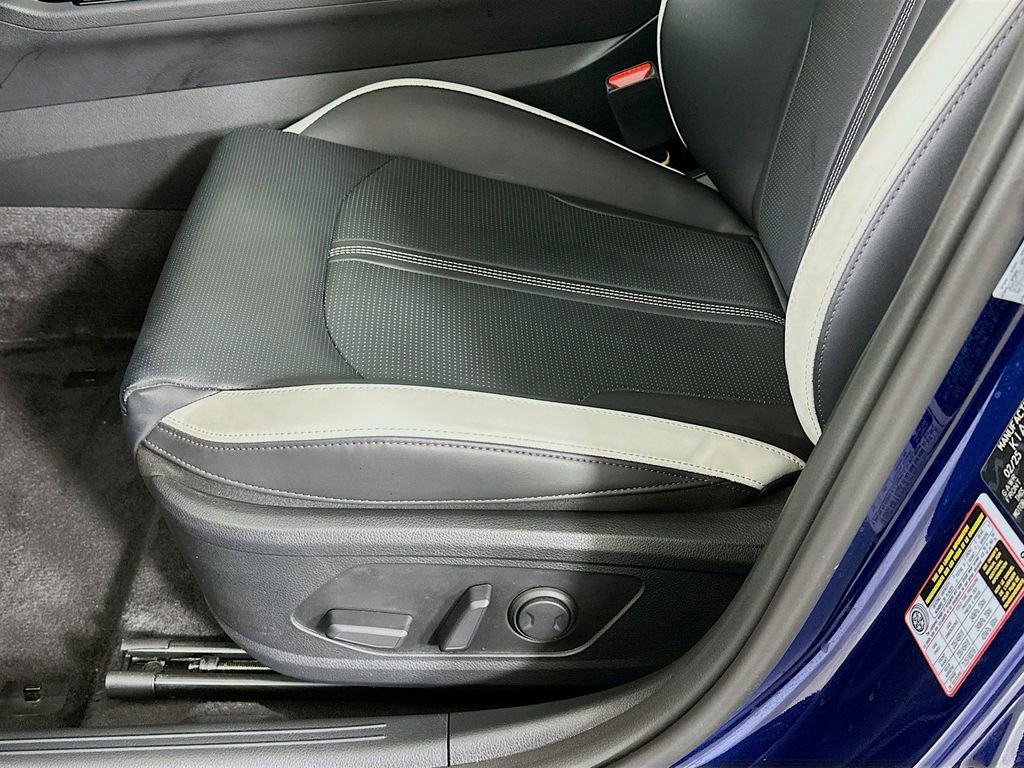 Certified 2025 Kia K5 GT-Line image 26