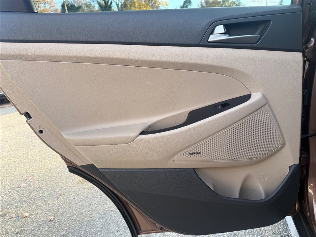 Used 2017 Hyundai Tucson SE Plus image 28