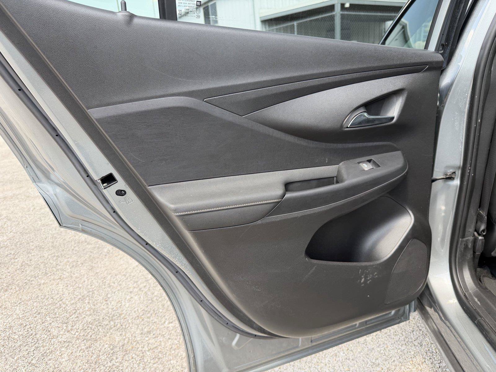 Used 2025 Buick Envista Avenir FWD image 18